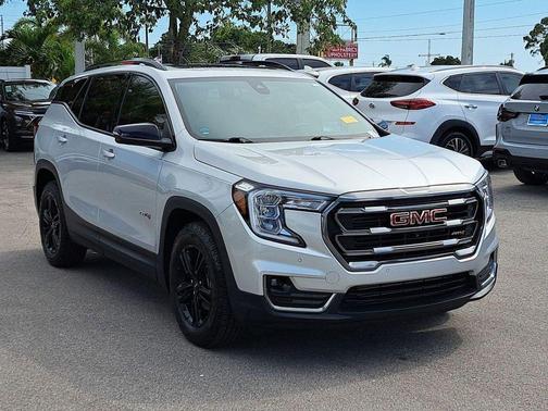 2022 GMC Terrain AWD AT4