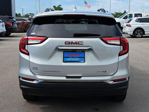2022 GMC Terrain AWD AT4