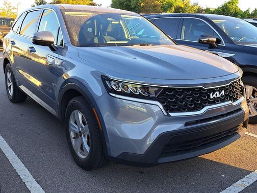 2023 Kia Sorento LX