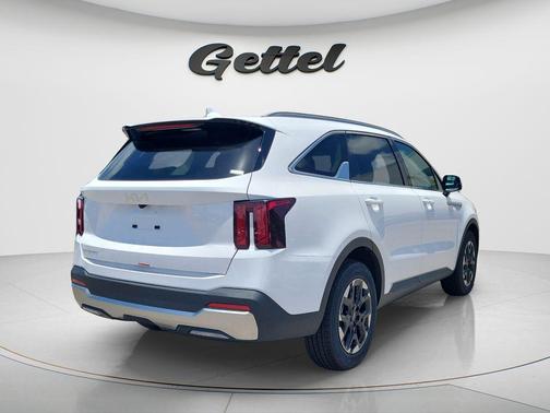 Glacial White 2026 Kia Sorento S