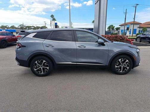 2024 Kia Sportage EX