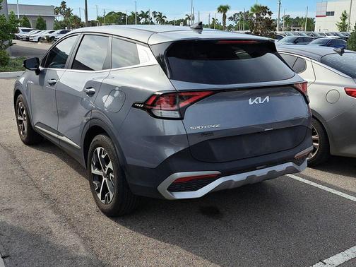 2024 Kia Sportage EX