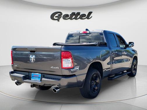 Granite Crystal Metallic Clearcoat 2020 RAM 1500 Big Horn/Lone Star