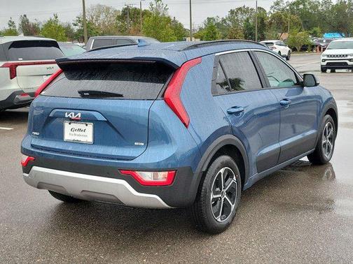 2025 Kia Niro EX