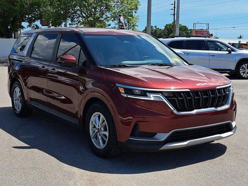 2022 Kia Carnival LXS