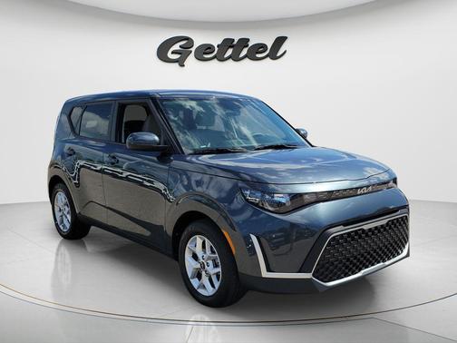 Gravity Gray 2025 Kia Soul LX