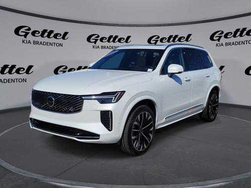 2025 Volvo XC90 B5 Ultra 7-Seater