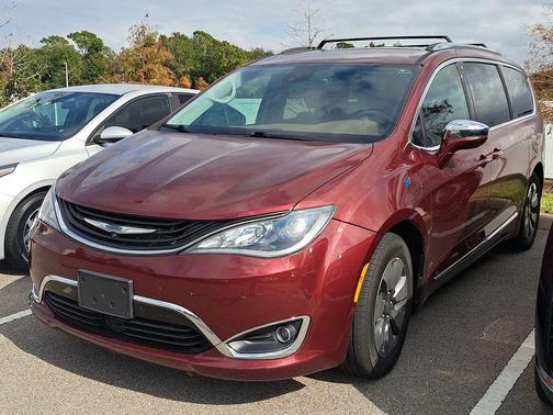 2018 Chrysler Pacifica Hybrid Limited