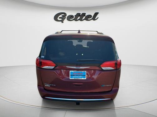 2018 Chrysler Pacifica Hybrid Limited