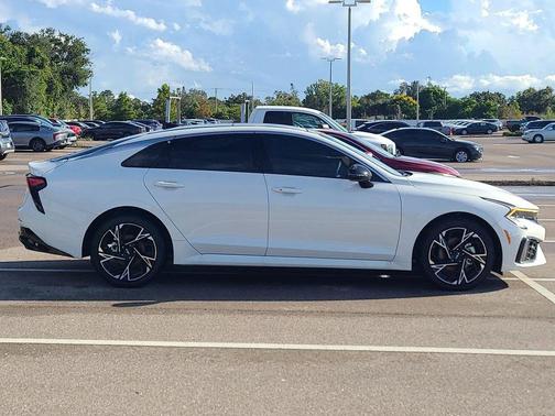 2025 Kia K5 GT-Line