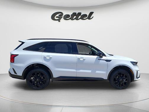 Glacial White Pearl 2023 Kia Sorento SX