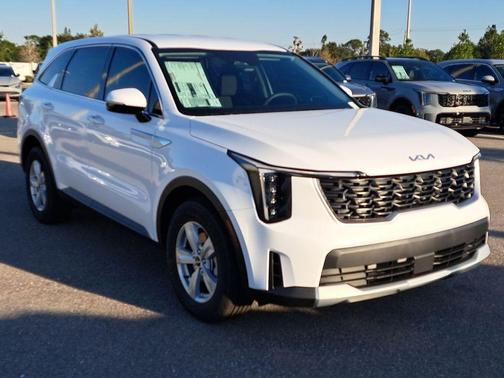 2026 Kia Sorento LX