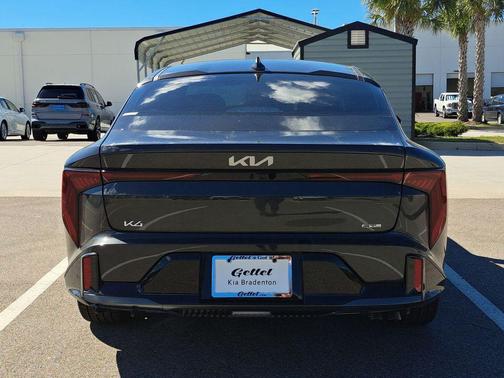 2025 Kia K4 GT-Line Turbo
