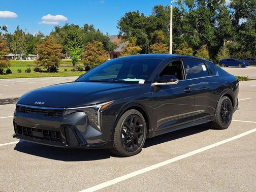 2025 Kia K4 GT-Line Turbo