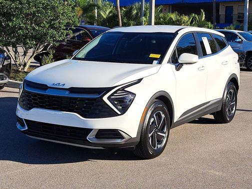 2025 Kia Sportage Hybrid LX