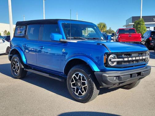 2024 Ford Bronco Outer Banks