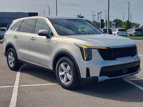 2026 Kia Sorento LX