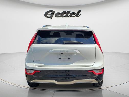 Snow White Pearl 2024 Kia Niro EV Wind