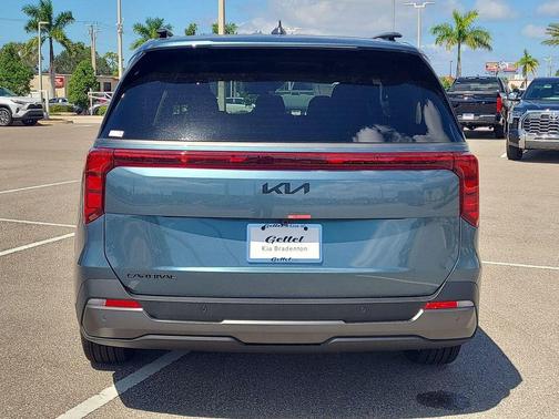 2026 Kia Carnival SX