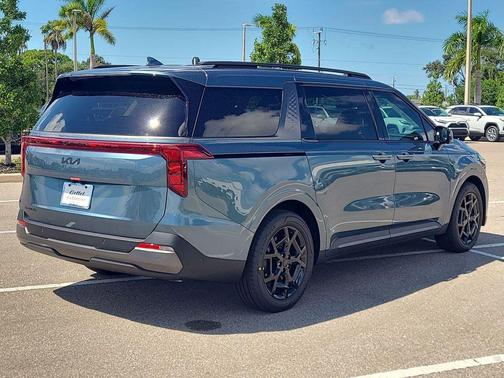 2026 Kia Carnival SX