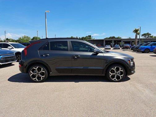 2025 Kia Niro Touring