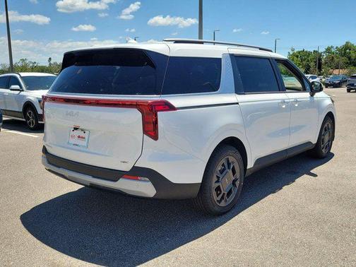 2025 Kia Carnival Hybrid EX