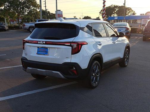 2025 Kia Seltos LX