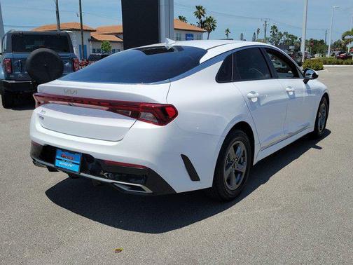 2022 Kia K5 LXS