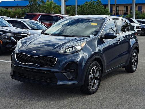 2022 Kia Sportage LX