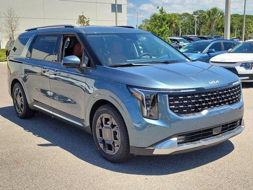 2025 Kia Carnival SX