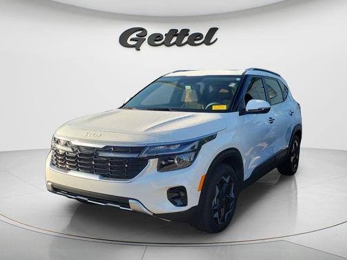 Snow White Pearl 2025 Kia Seltos EX