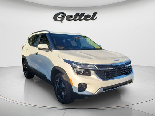 Snow White Pearl 2025 Kia Seltos EX