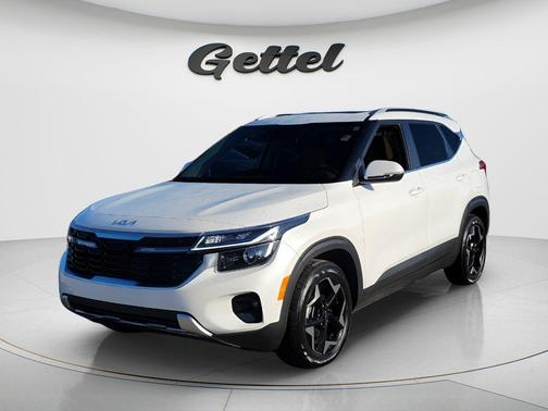 Snow White Pearl 2025 Kia Seltos EX