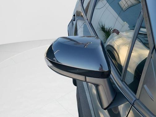 2022 Toyota Corolla XSE