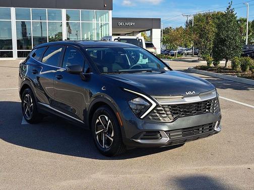 2023 Kia Sportage Hybrid LX