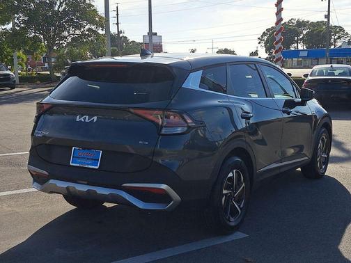 2023 Kia Sportage Hybrid LX