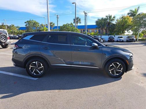 2023 Kia Sportage Hybrid LX