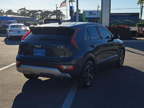 2025 Kia Niro LX