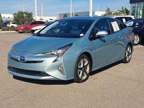2016 Toyota Prius Three Touring