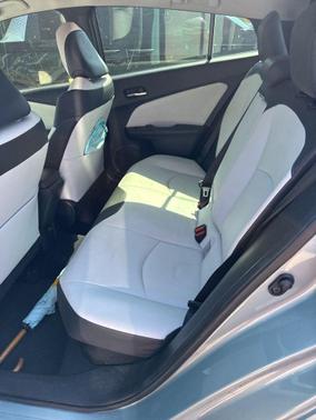 2016 Toyota Prius Three Touring