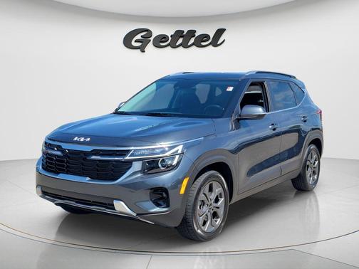 Gravity Gray 2024 Kia Seltos S