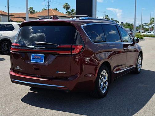 2021 Chrysler Pacifica Hybrid Limited