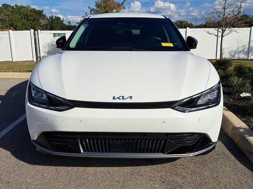 2022 Kia EV6 Wind