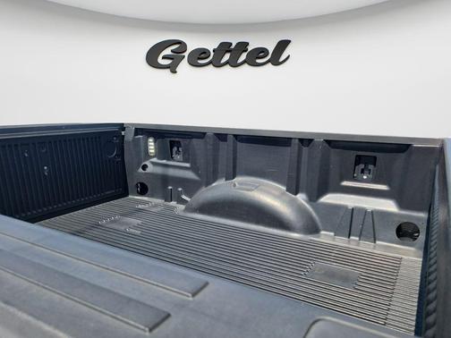 Magnetic 2016 Ford F-150 XLT