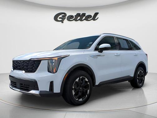 Glacial White Pearl 2024 Kia Sorento S