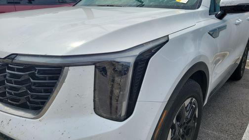Glacial White Pearl 2024 Kia Sorento S