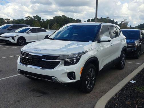2025 Kia Seltos LX