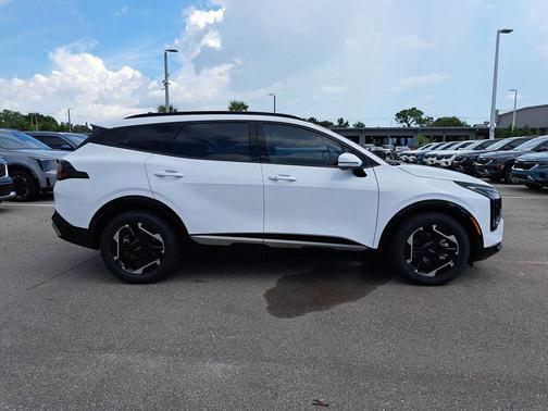 2026 Kia Sportage SX