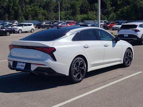 2025 Kia K5 GT-Line
