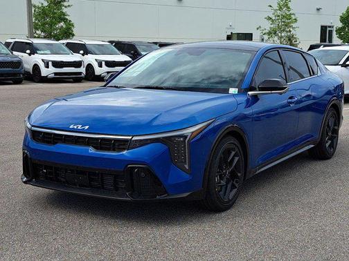 2025 Kia K4 GT-Line Turbo